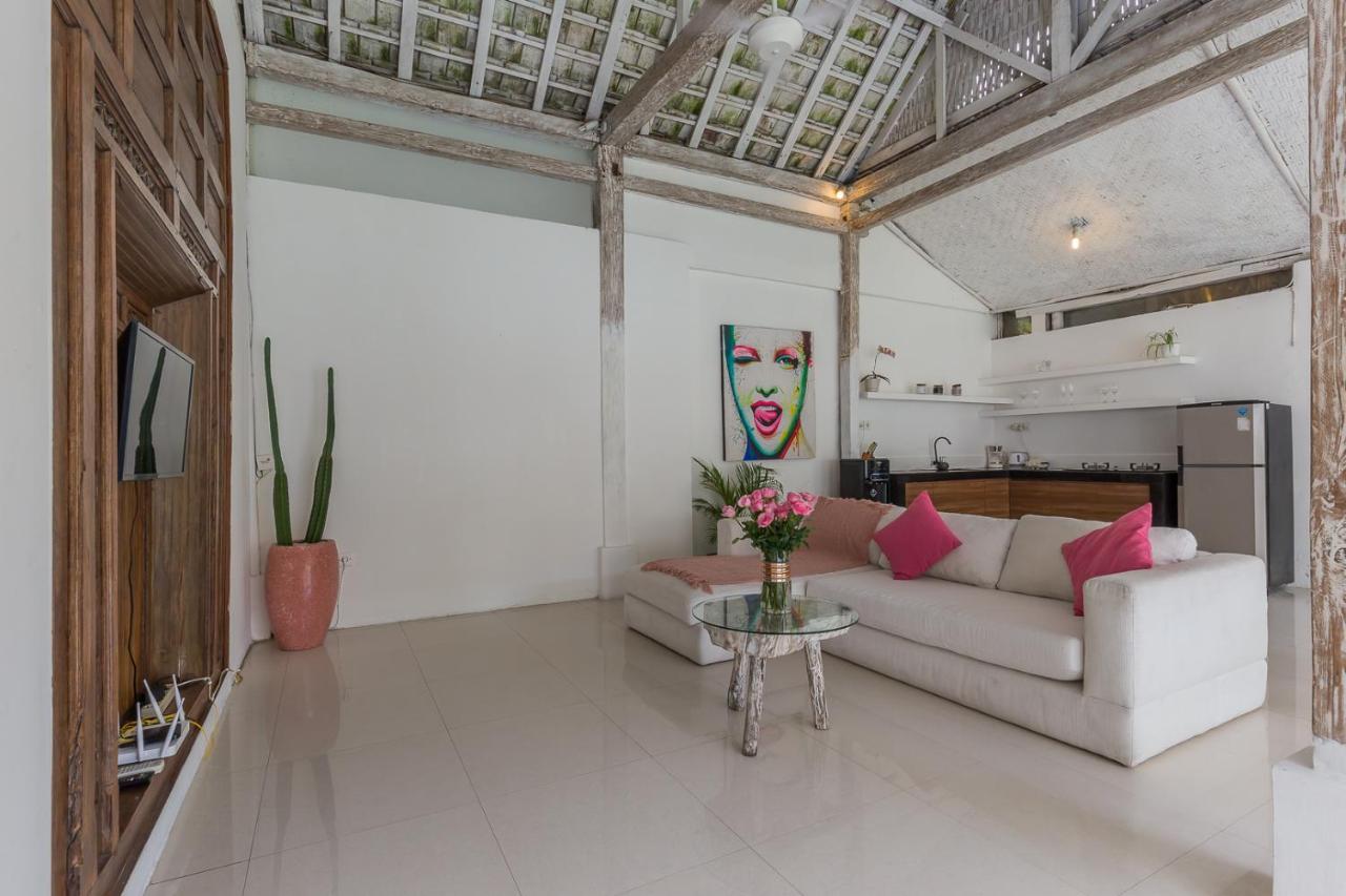 Villa Alegria *